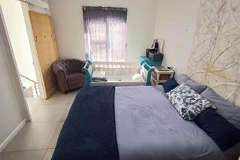 3 Bedroom Property for Sale in Peerless Park North Western Cape
